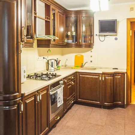 рыбальская 8 * Киев